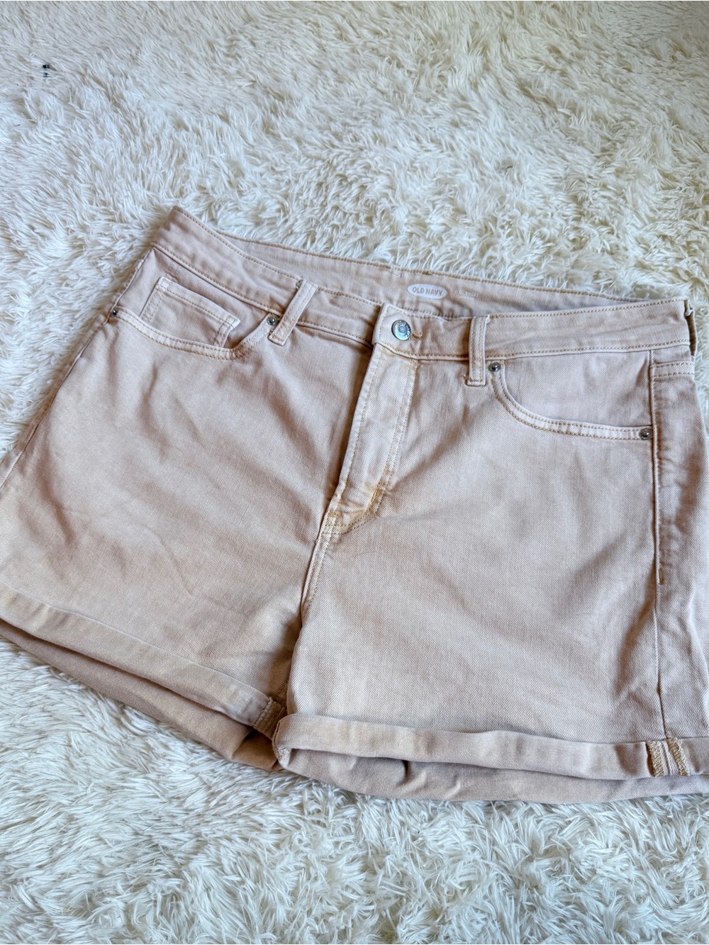 Old Navy Women's OG High Rise Short Peach Roll-Cuff Denim Shorts